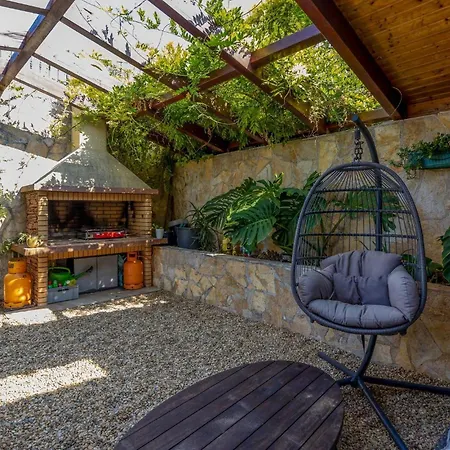 Apartamento Gorgeous In With Wifi